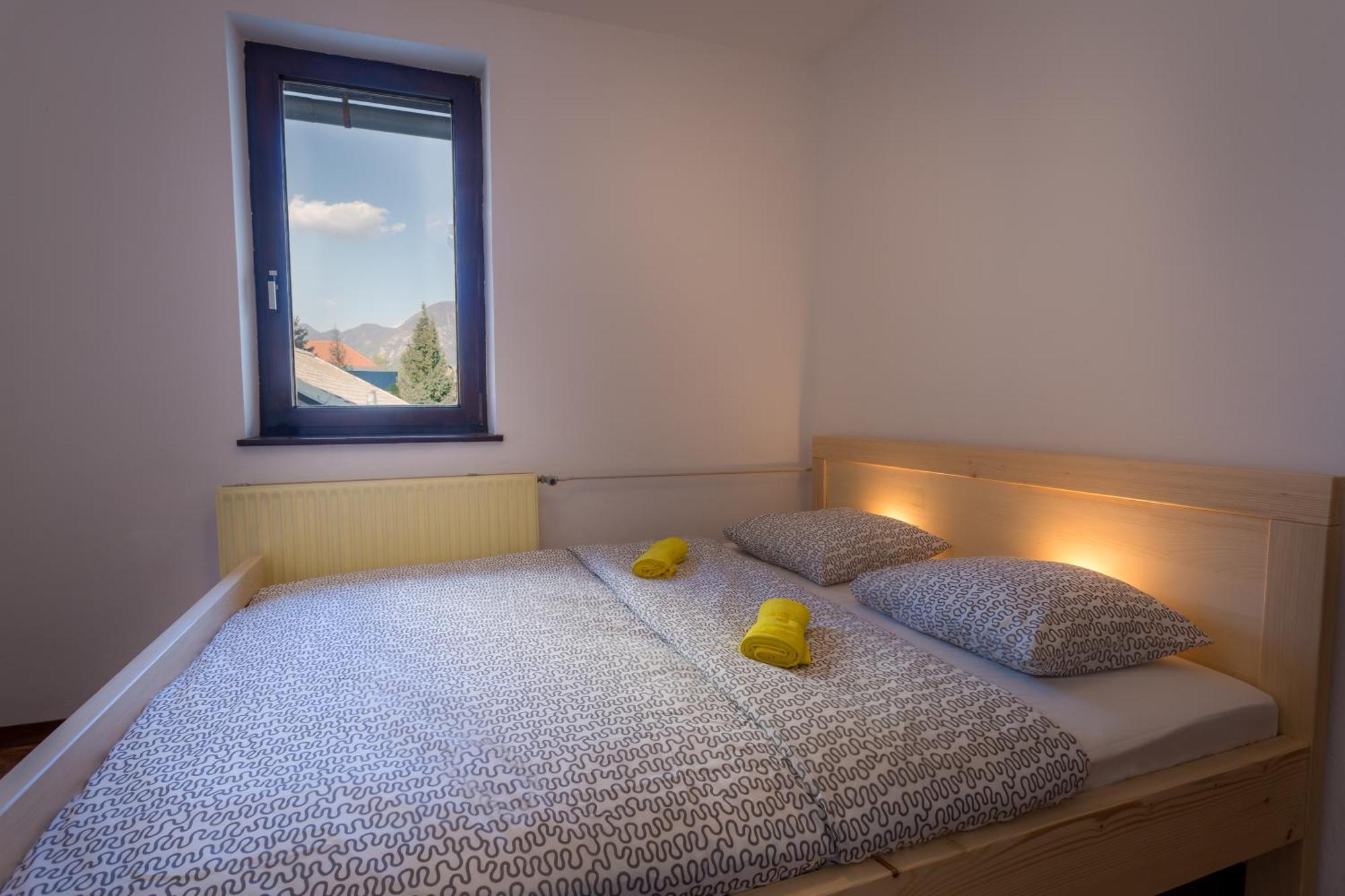 1A Adventure Hostel 勒什 客房 照片